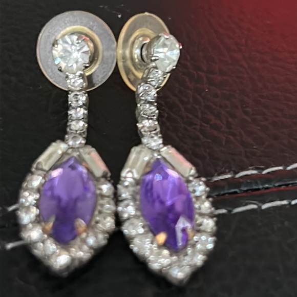 Purple and Clear Rhinestone Teardrop pierced Earring New - Picture 6 of 8